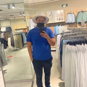 Meet your Posher, Gio